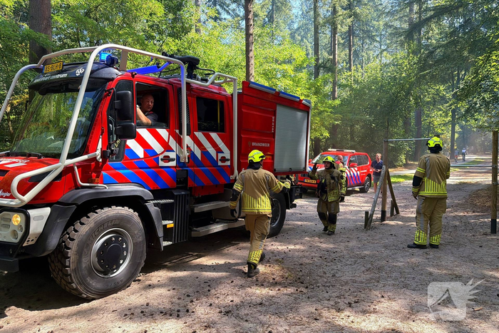Hulpdiensten snel bij brand in bos