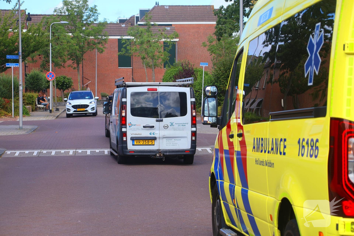 Ongeval met bestelbus en personenwagen