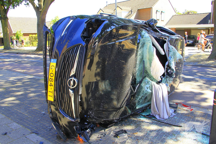 Ongeval op parkeerplaats leidt tot gewonde