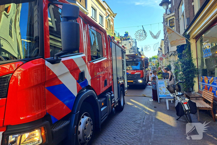 Brandweer ingezet voor dakbrand