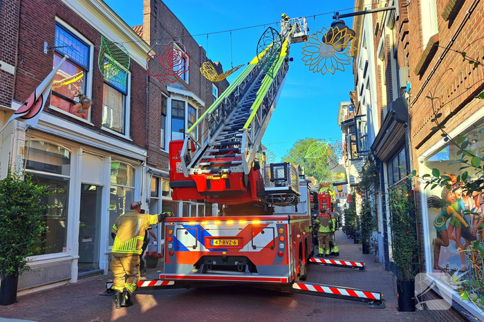 Brandweer ingezet voor dakbrand