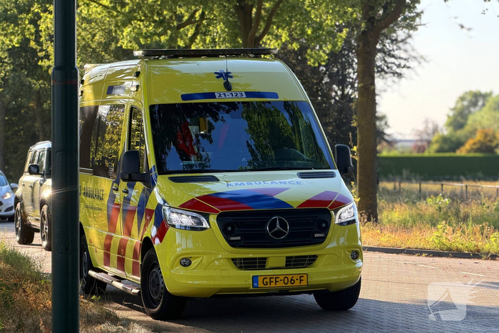 Motorrijder zwaargewond bij aanrijding