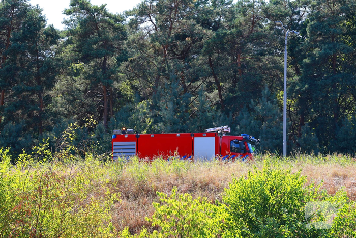 Brandweer schaalt uit voorzorg op bij bosbrand tijdens droogte
