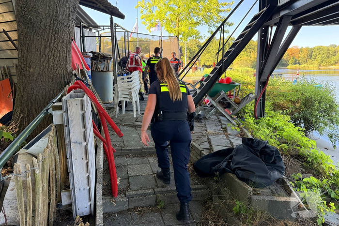 Overleden persoon aangetroffen in recreatieplas