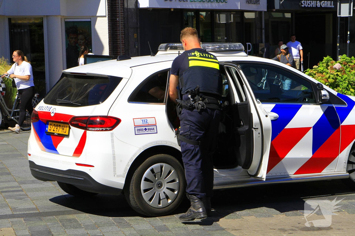 Politie sluit station af na vondst verdacht pakketje