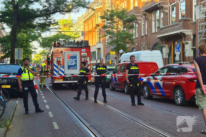 Schoorsteenbrand breid zich uit