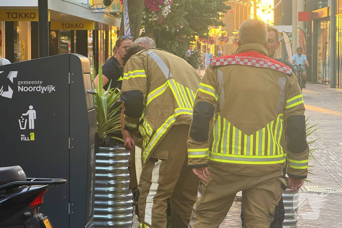 Brand in prullenbak gedoofd
