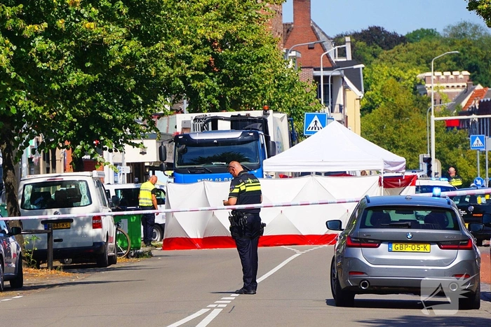 81-jarige voetganger overleden na ongeval met vrachtwagen