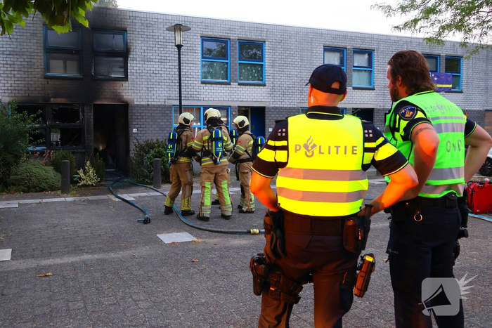 Hevige brand verwoest woning