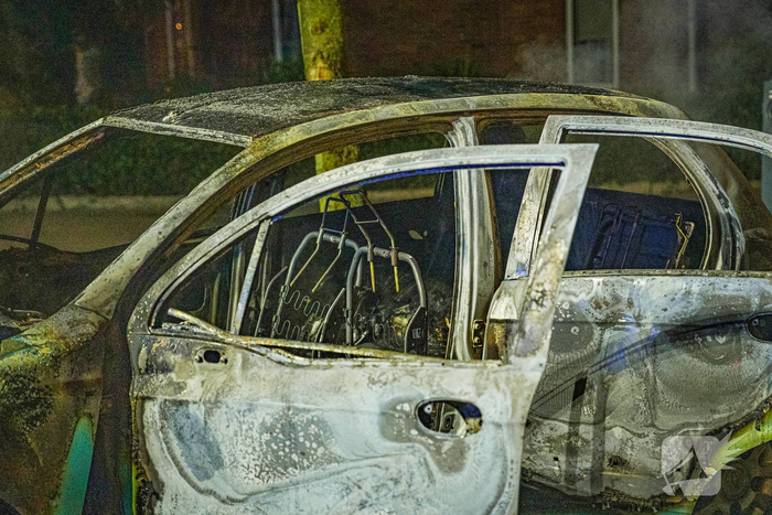 Brandstichting aan oplaadplek voor elektrische voertuigen