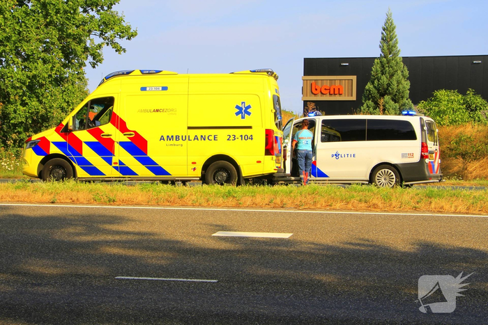 Aanrijding door remactie voor vogel