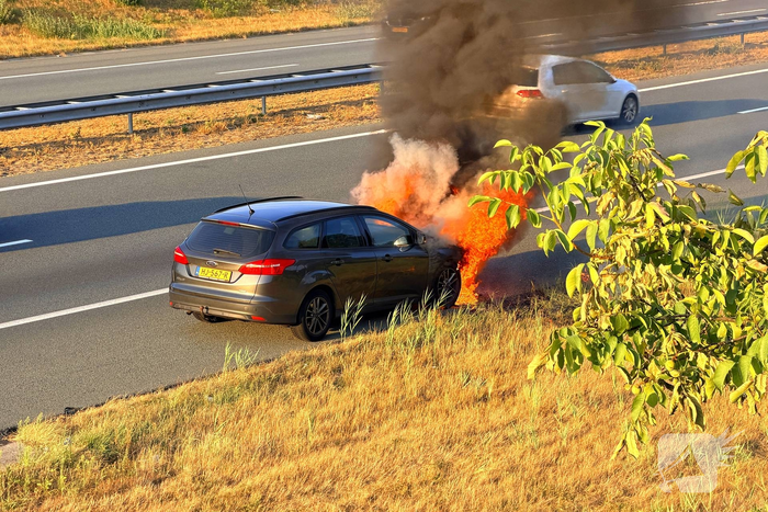 Auto in brand tijdens rit