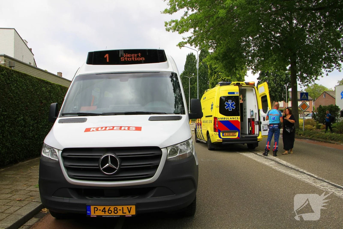 Fatbike botst op stilstaande bus