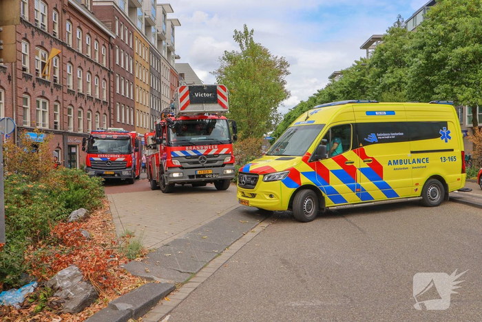 Woningbrand leidt tot rookinhalatie