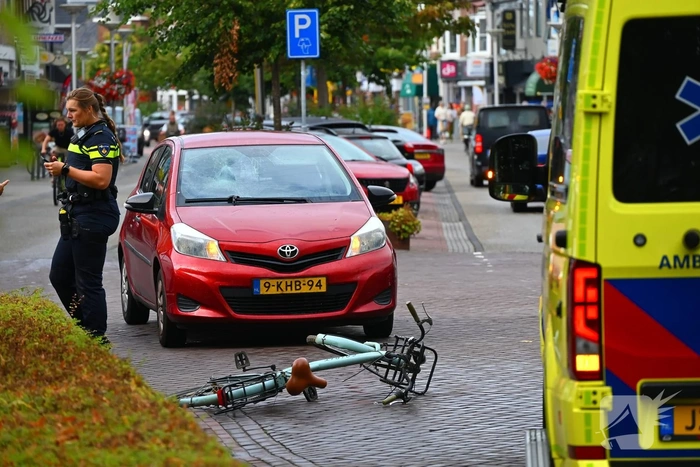 Fietser gewond bij aanrijding met auto