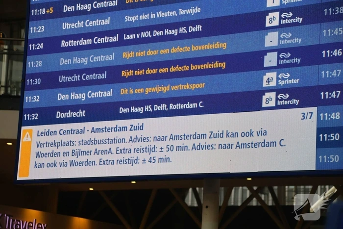 Afgebroken pantograaf zorgt voor defecte bovenleiding en uitval van treinverkeer