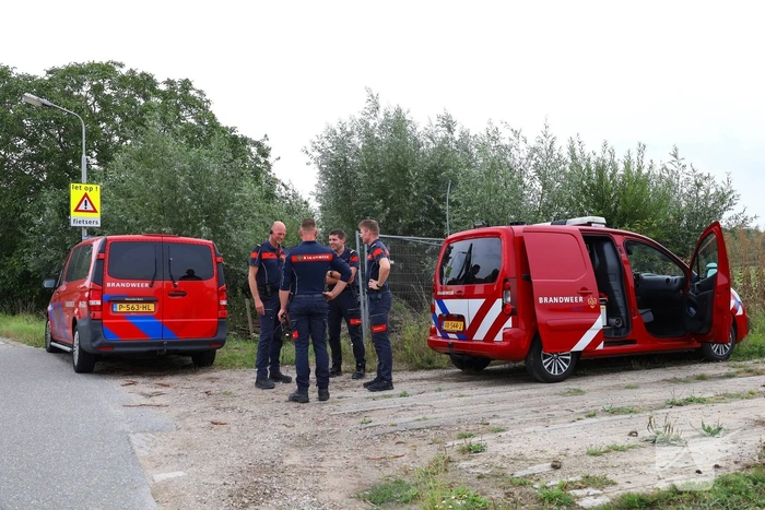 Brand in loods snel onder controle