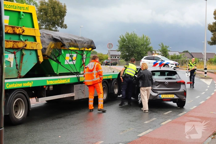 Vrachtwagen, bus en auto betrokken bij ongeval