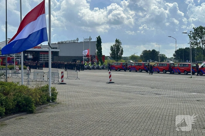 Vlaggen halfstok voor overleden brandweerman Adri Vis