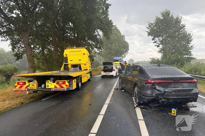 Aanrijding op N279 tussen Erp en Beek en Donk