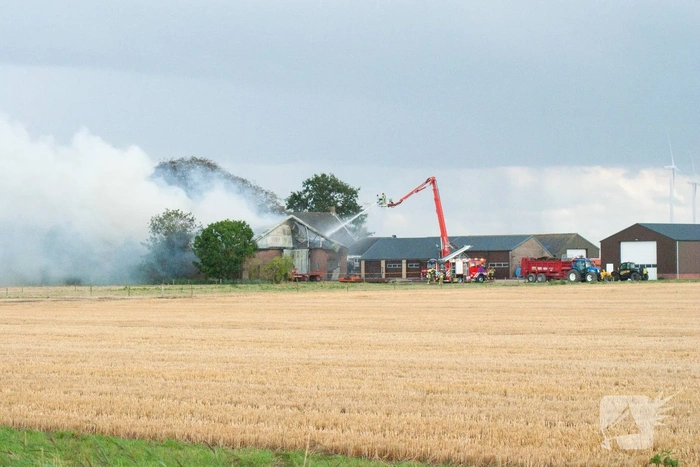 Stieren overleden door grote uitslaande brand in stal