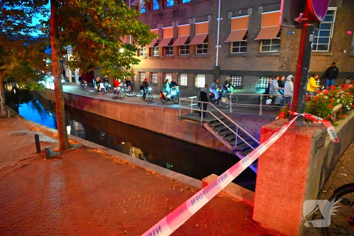 Steekpartij in drukke straat