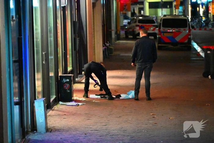 Steekpartij in drukke straat