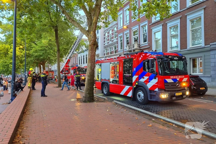 Dakbrand zorgt voor brandweeractie