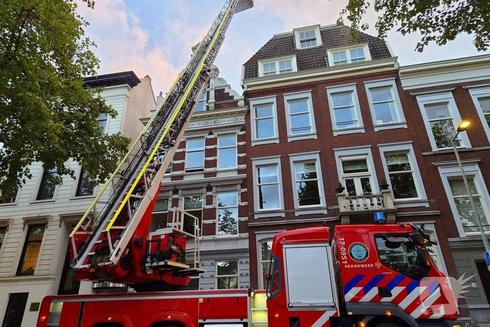 Dakbrand zorgt voor brandweeractie
