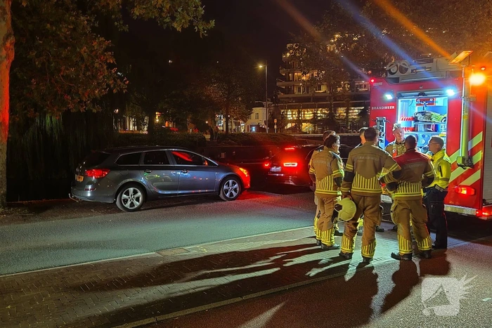Hulpdiensten snel in actie bij autobrand