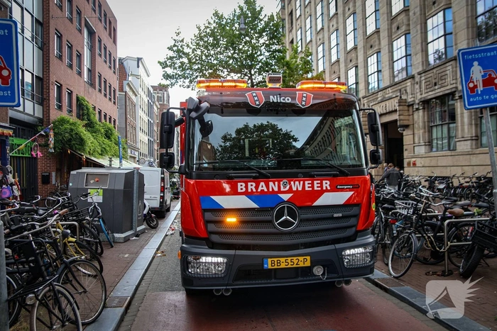 Grote brandweer inzet bij gebouwbrand