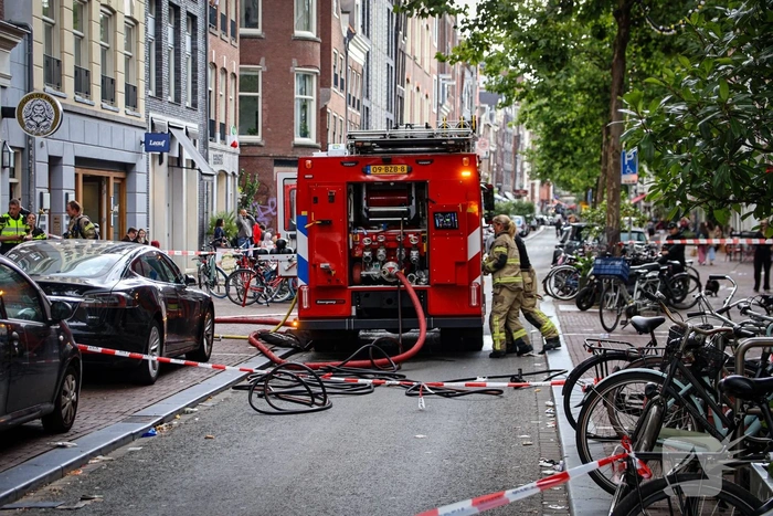Grote brandweer inzet bij gebouwbrand