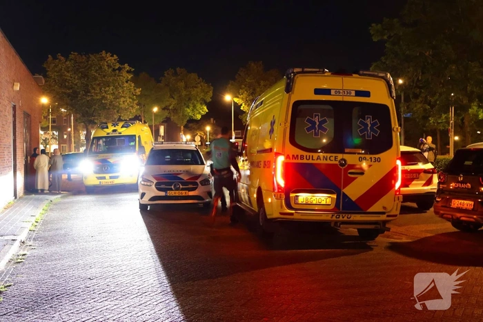 Steekincident laat één zwaargewonde achter