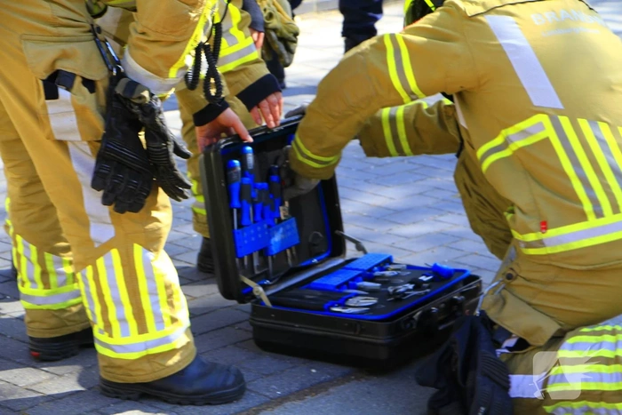 Brand in elektrische auto door kortsluiting