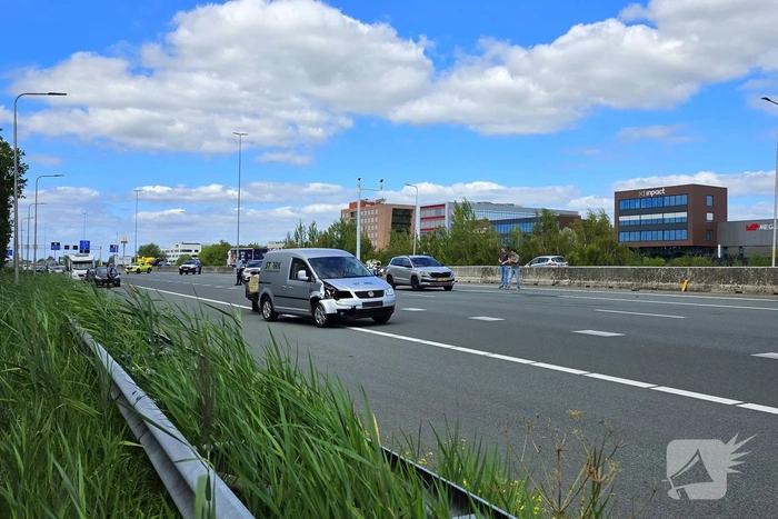 Twee voertuigen geborgen na ongeval