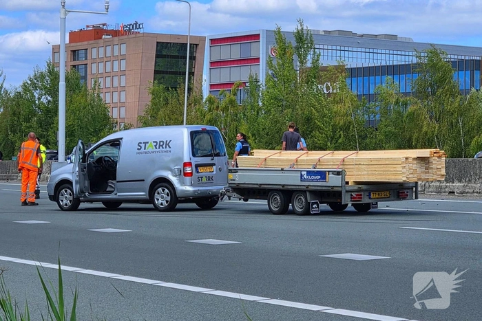 Twee voertuigen geborgen na ongeval