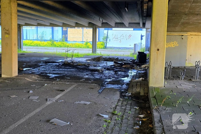 Brand in ongebruikte parkeergarage
