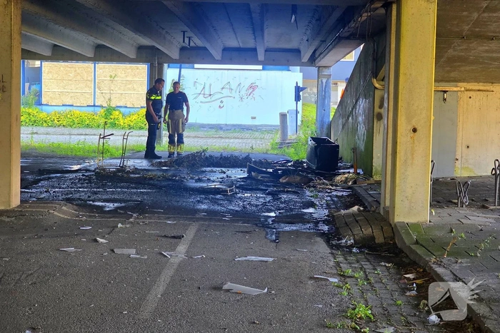 Brand in ongebruikte parkeergarage