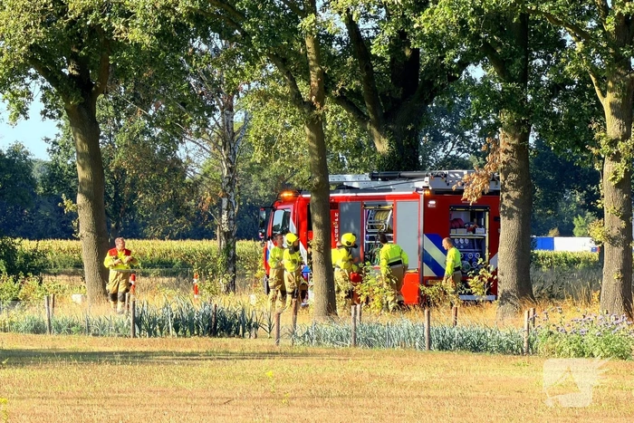 Buitenbrand op weiland geblust