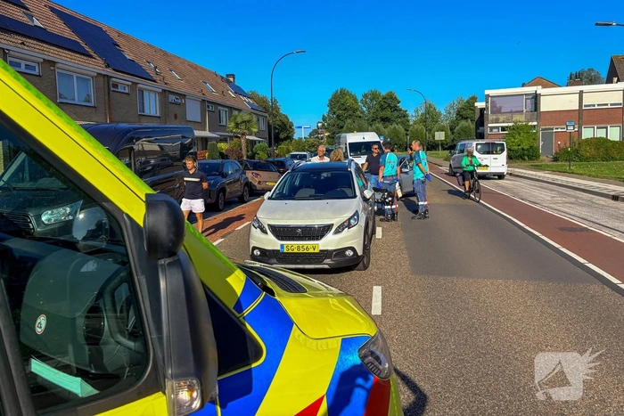 Meerdere voertuigen flink beschadigd na botsing