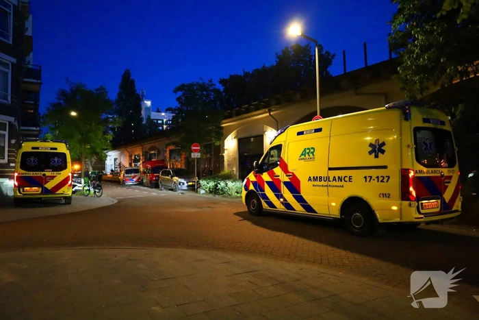Brandweer ventileert woning na brand