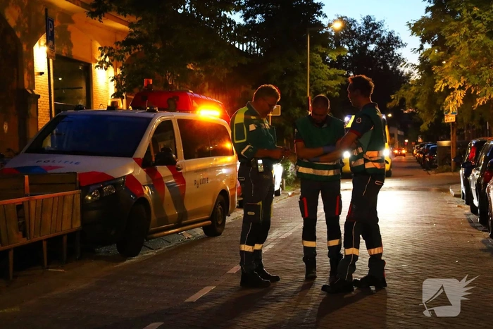 Brandweer ventileert woning na brand