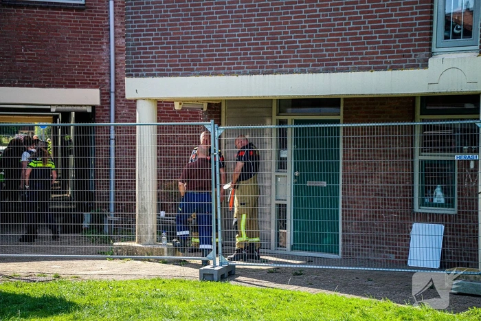 Dertien woningen ontruimd door ontdekking drugslab