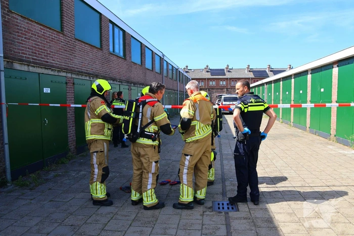 Hulpdiensten ingezet bij garagebox na mislukte experiment met vreemde stoffen