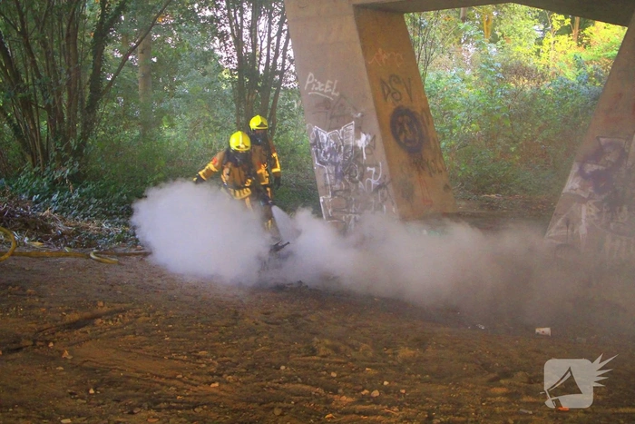 Scooter volledig verwoest door brand