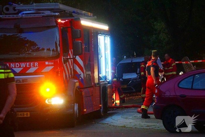 Brand in woning leidt tot grote inzet van brandweer