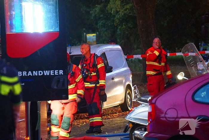 Brand in woning leidt tot grote inzet van brandweer