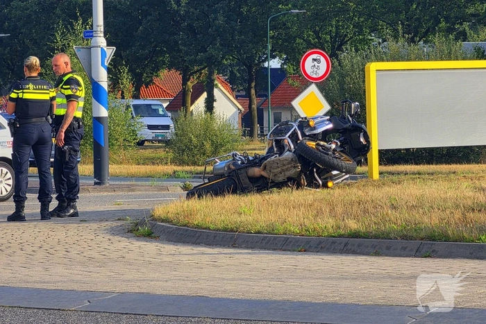 Motorrijder gewond bij aanrijding