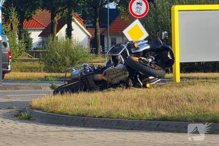 Motorrijder gewond bij aanrijding