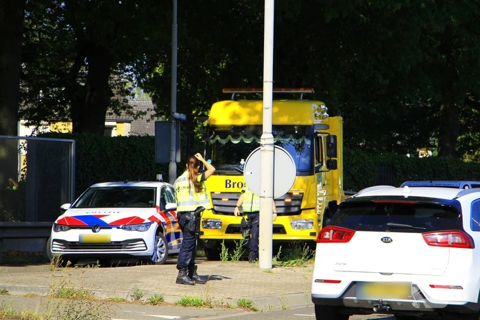 Botsing op drukke weg veroorzaakt file
